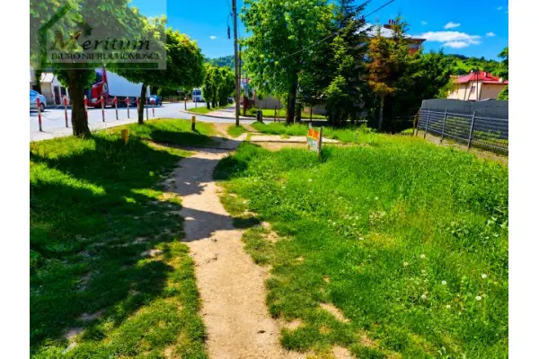 podkarpackie, krośnieński, Dukla, IDEALNE MIEJSCE POD BUDKĘ Z LODAMI, PIECZYWEM, WARZYWNIAK!